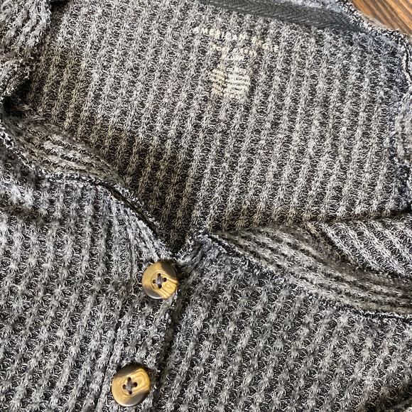 Knitted Long Sleeve - Picture 2 of 3